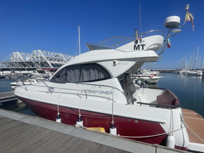 Ontspan 4 uur lang op een speedboot in Lissabon.