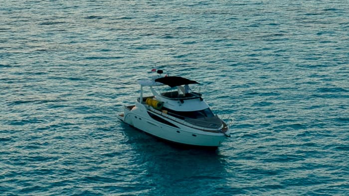 Le luxe réinventé à Cancún : une journée inoubliable sur un yacht à moteur