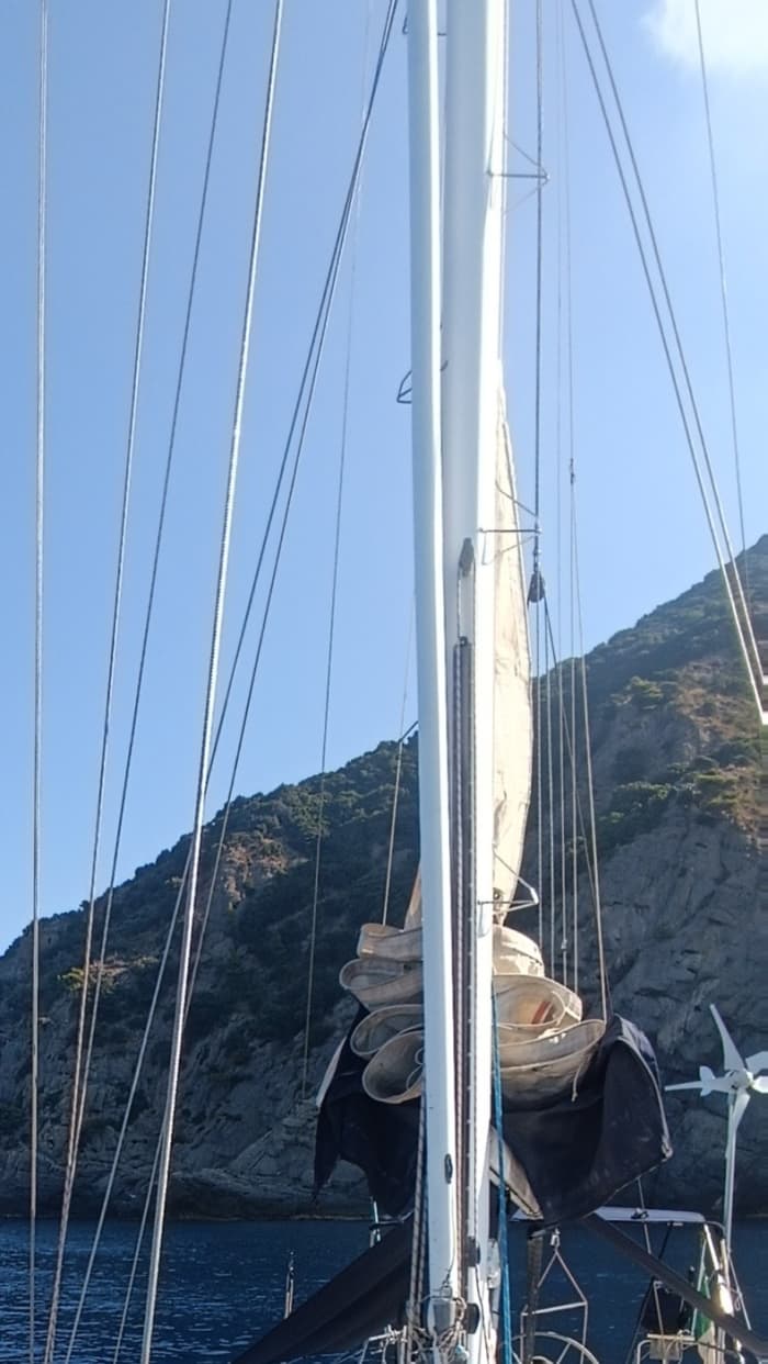 Enjoy a day at sea in Genoa on a sailboat