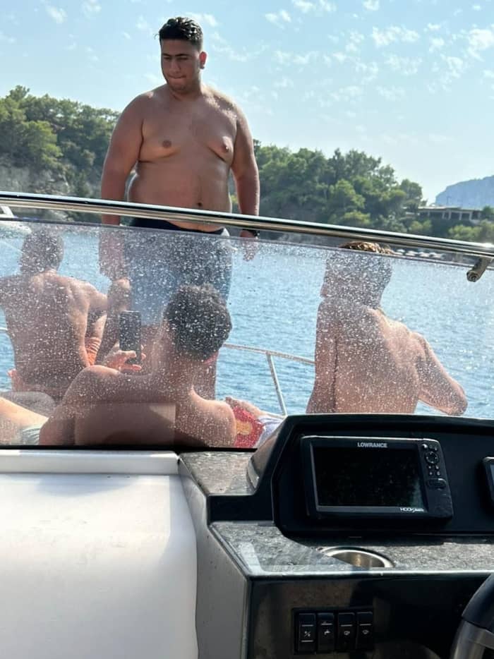 Vivi al meglio la tua vita in mare: crociera flessibile di mezza giornata con partenza dalla zona di Faliraki.