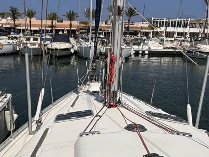 Passez 9 heures à naviguer autour de La Manga en voilier