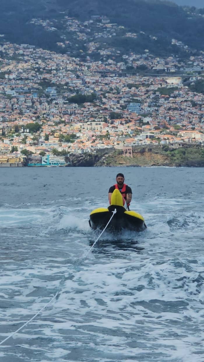 3,5 Stunden Sonne rund um Funchal auf einem Motorboot