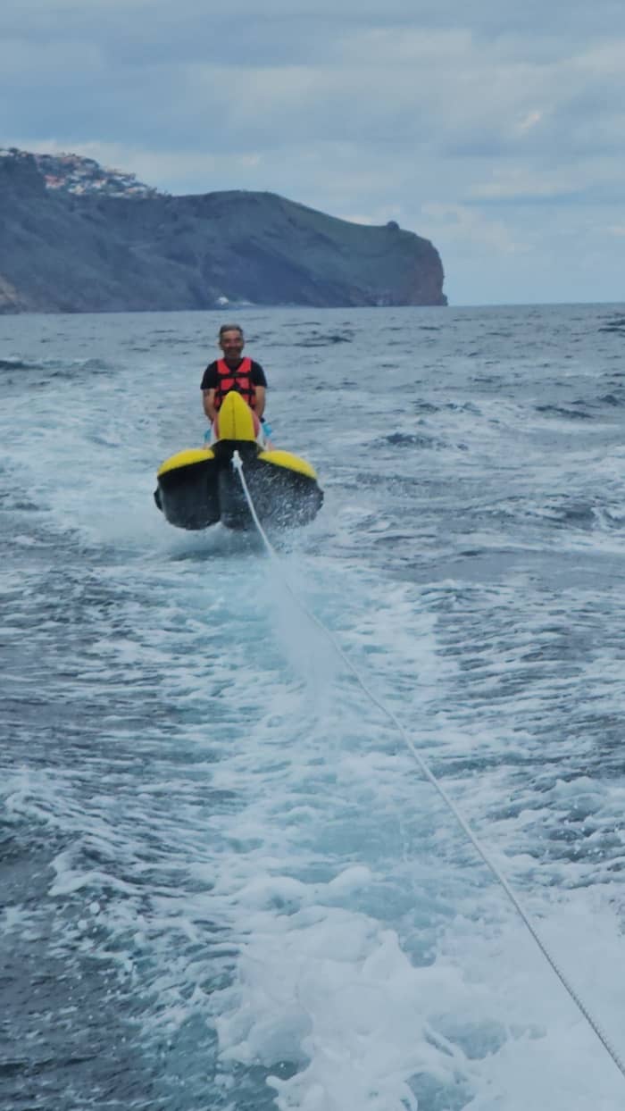 3,5 Stunden Sonne rund um Funchal auf einem Motorboot