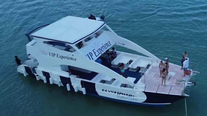 Entdecken Sie Punta Cana: Ein sonniger Tag auf einem Motorboot
