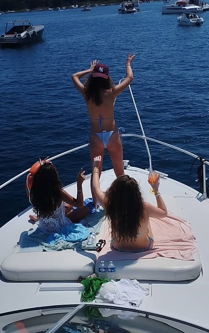 💕 Privéjacht charter in Cannes voor meiden 🎉
Meidendag op zee: met een vrouwelijke kapitein 🛟