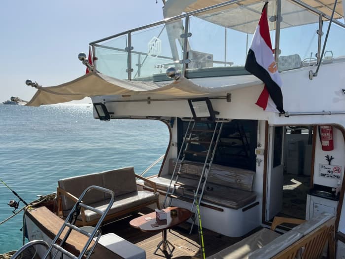 Escapade privée d'une journée en yacht et visite d'une île, excursion de 8 heures en mer Rouge