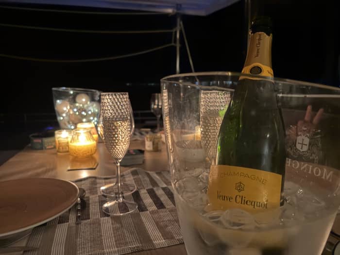Exklusives Tintamarre – Nacht vor Anker