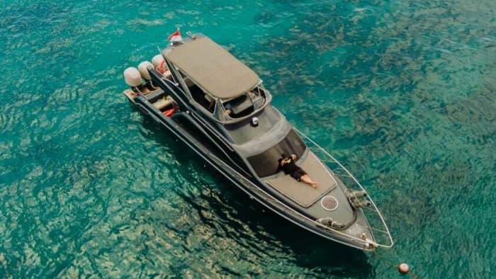 Découvrez Bali lors d'une excursion d'une journée en bateau à moteur.