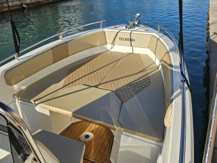 Boat trip around Ciutadella and its coves
