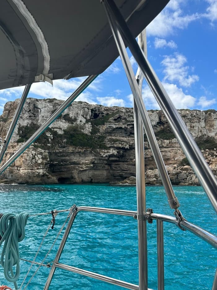 Verken Mallorca en geniet van een hele dag zeilen op een zeilboot.