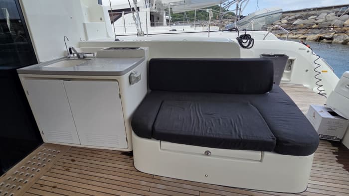 Exclusive day on a catamaran