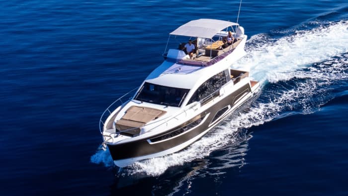 Half-day boat trip in Dubrovnik-Neretva County on a motorboat