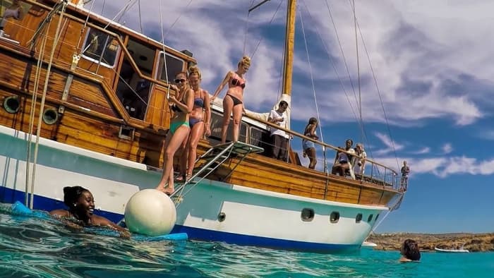 Découvrez les secrets de Malte : une excursion d'une journée en goélette privée