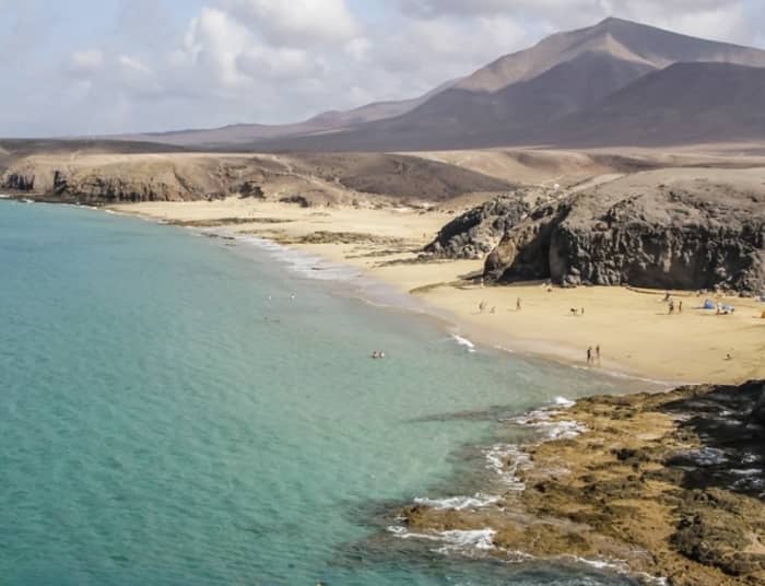 Évasion à Papagayo : Nagez, naviguez et détendez-vous le long de la côte sauvage de Lanzarote