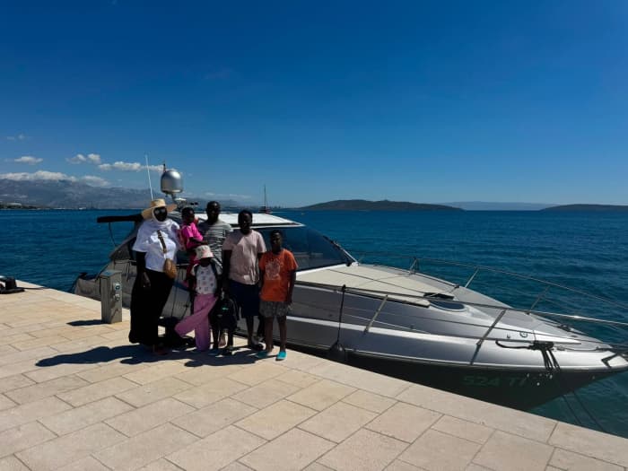 9 Hour – Boating Adventure