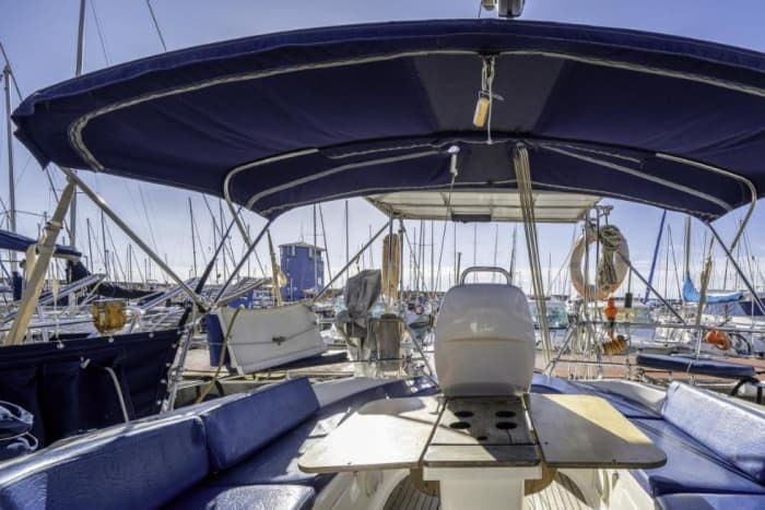 Discover El Masnou on a full-day sailing trip