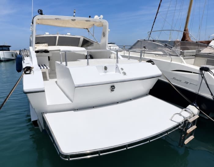 Escursione Giro dell'isola d'Ischia con pranzo (pesce fresco) a bordo prodotti tipici locali prosecco vino.
"Island tour of Ischia with lunch (fresh fish) on board, local typical products, prosecco and wine."