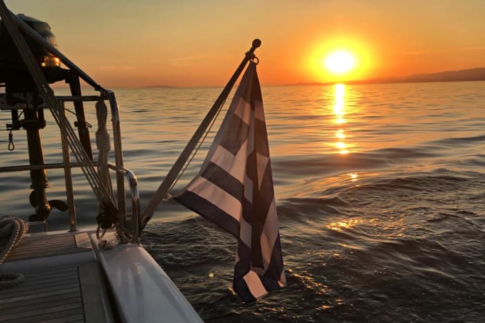 Private Sunset Trip to Dia island on a luxurious sailing yacht
