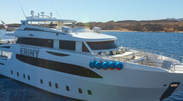 Private boat trip around Sharm El-Sheikh on a motorboat