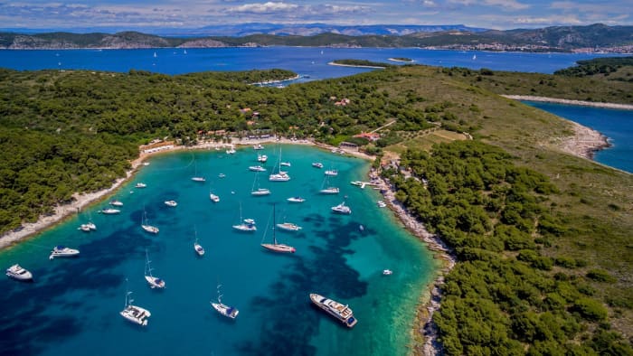 Discover Hvar on a full-day trip on a motorboat