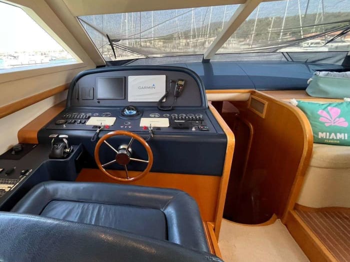 Excursion en bateau d'une journée complète avec arrêts dans la zone protégée de Villasimius