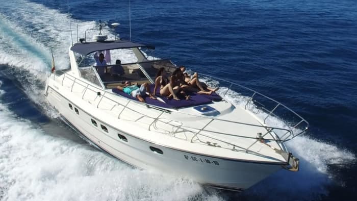 Neem een halve dag de tijd om te ontspannen op een motorboot in Maspalomas.