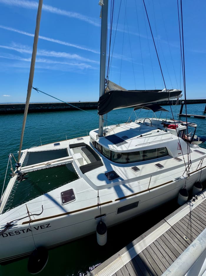 Półdniowy czarter — relaksujący wypad z Cascais