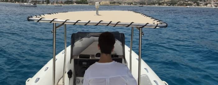 Ontspan tijdens een boottocht van 4 uur in Palermo.