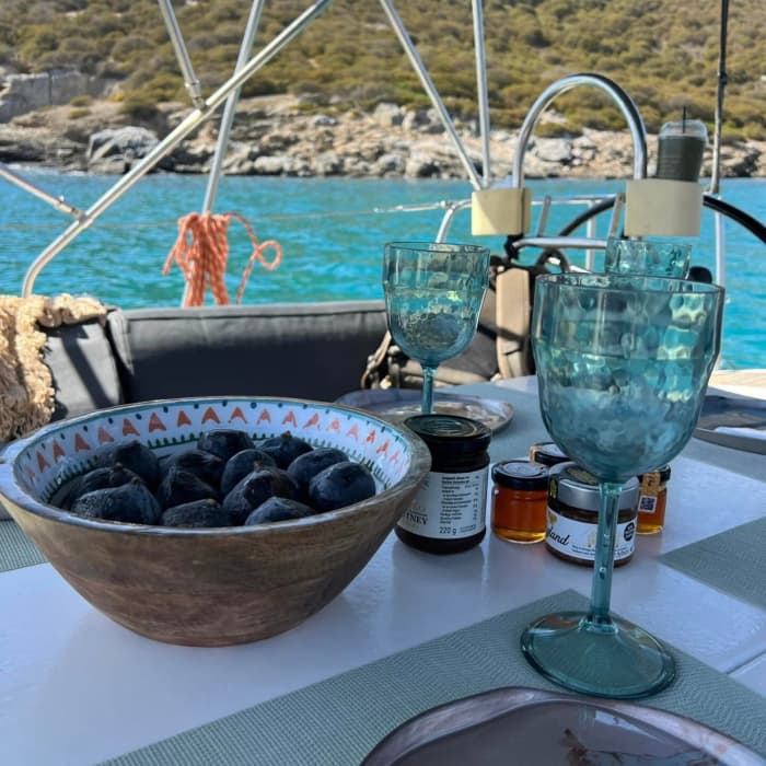 Megalonisos Petalion Day Cruise – Sun, Sea & Sailing