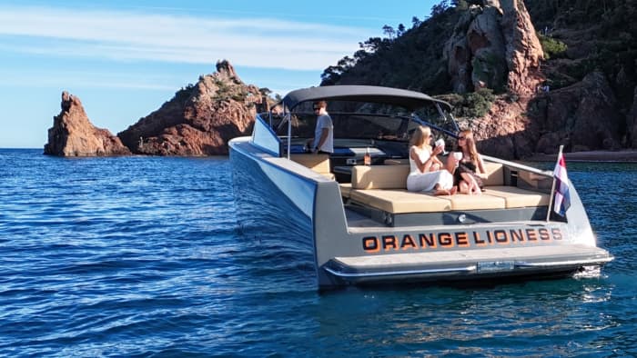 Exceptional Escape to Saint-Tropez – VanDutch 40 Cruise with stopover in Pampelonne