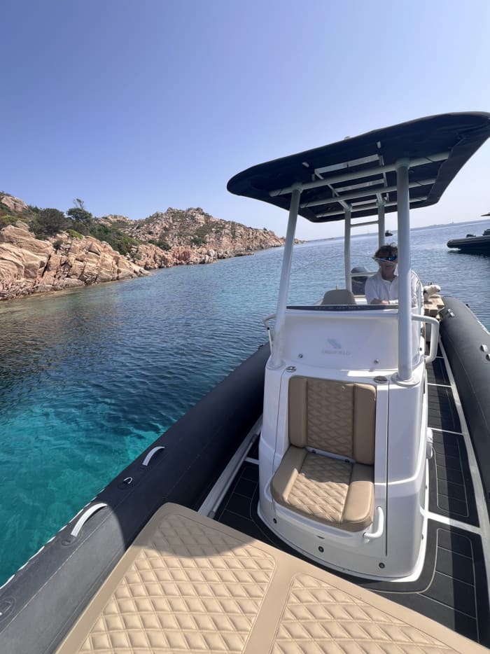 Privater Schnellbootausflug zum atemberaubenden La Maddalena-Archipel und in den Süden Korsikas