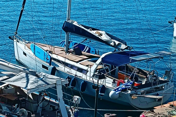 Excursion privée matinale à l'île de Dia à bord d'un luxueux voilier