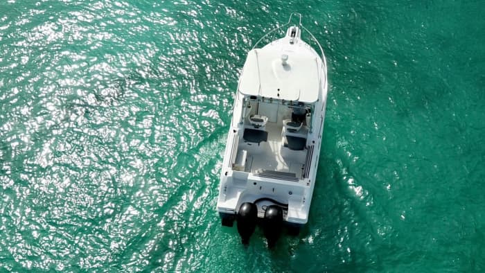 Geniet van 7,5 uur op een motorboot om Bayahibe te verkennen.