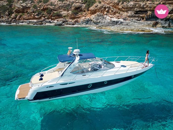4 uur durend verjaardagsfeest op een jacht – Champagne, taart en de lagunes van Mallorca