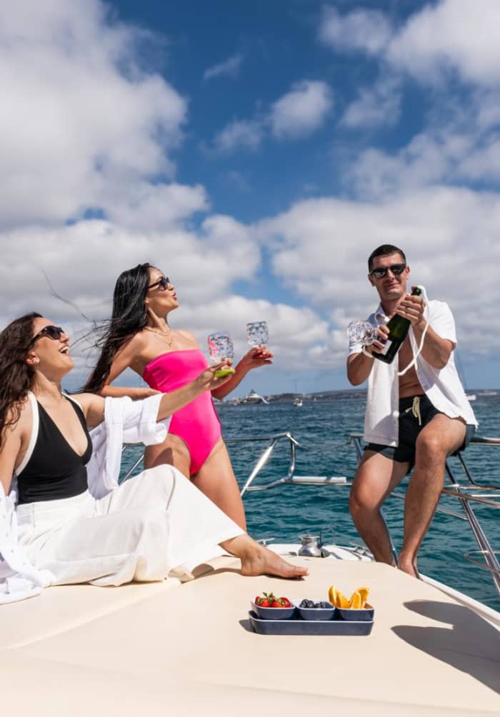 4 uur durend verjaardagsfeest op een jacht – Champagne, taart en de lagunes van Mallorca