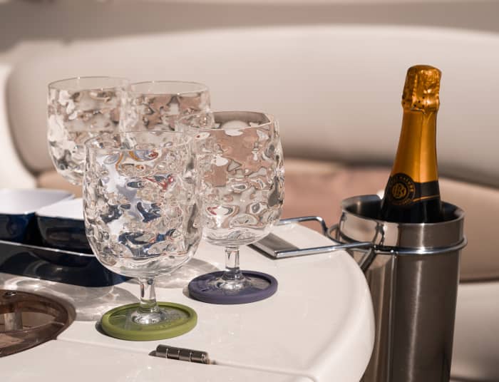 Privé vrijgezellenfeest op een jacht – Moët & Chandon champagne & lagunes van Mallorca