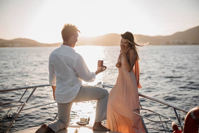 4h Bachelor Party Boat Experience – Private Celebration at Sea