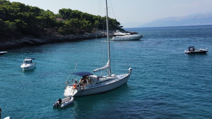 Enjoy a day at sea in Omiš on a sailboat