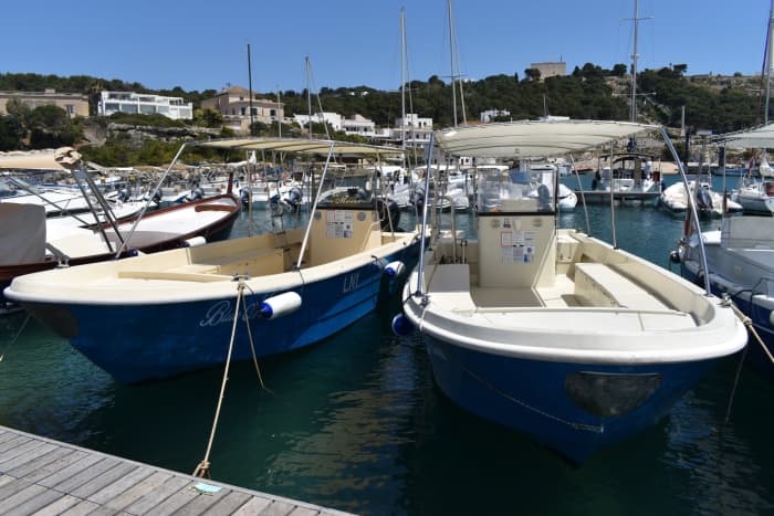 Excursie naar de grotten van Santa Maria di Leuca: een boottocht van 3 uur met een speedboot.