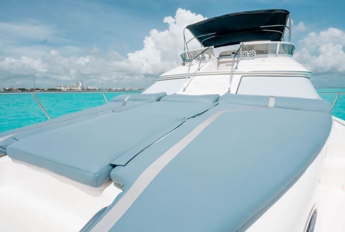 Ontdek Cancún in een halve dag: een korte ontsnapping op een motorboot.