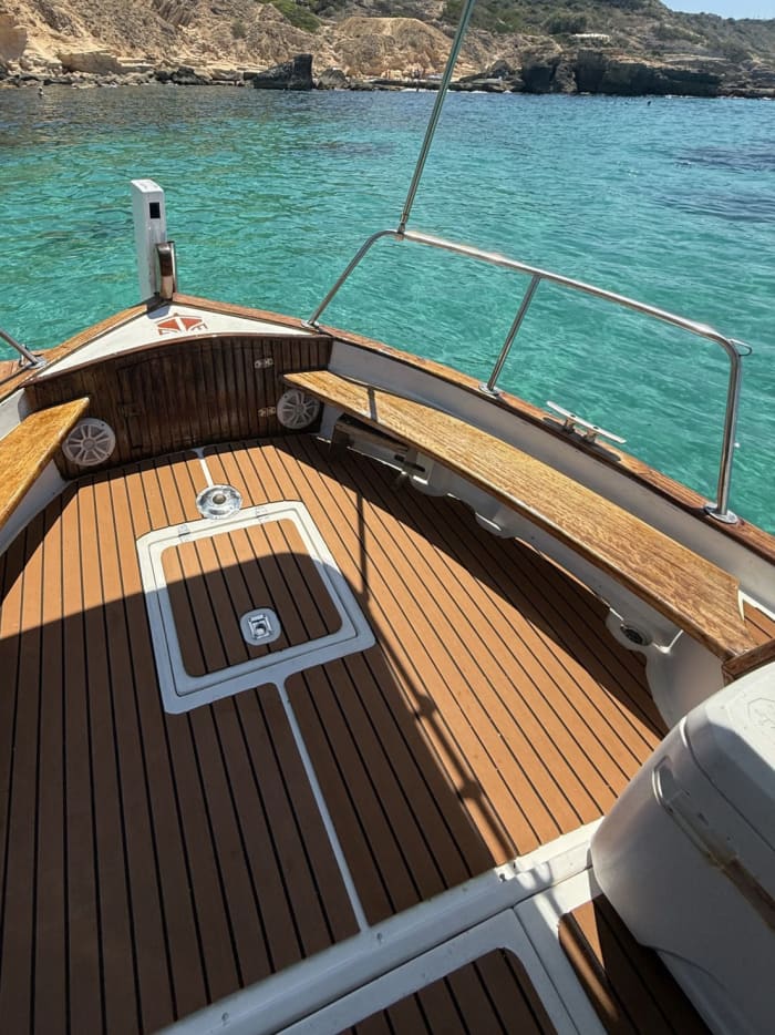 8-hour getaway to the sea from Molinar: Paddle surfing, snorkeling and relaxation