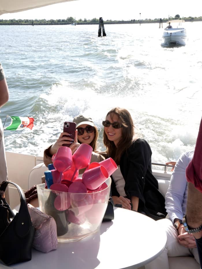 Explore Venice by boat – Full day