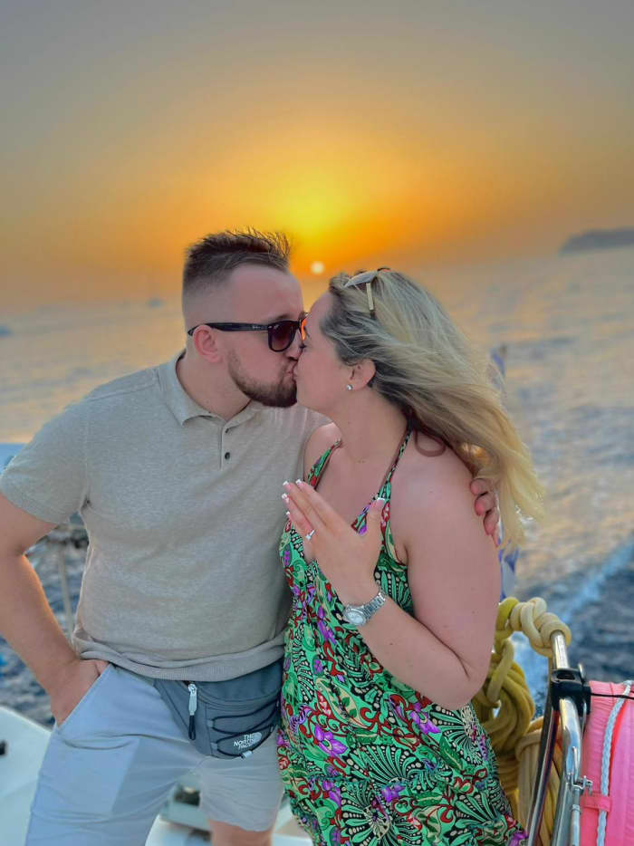 Private Luxus-Heiratsantragskreuzfahrt auf Santorin