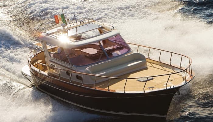 Aprea Brothers 36 Hard Top: Exploring the Phlegraean Islands
