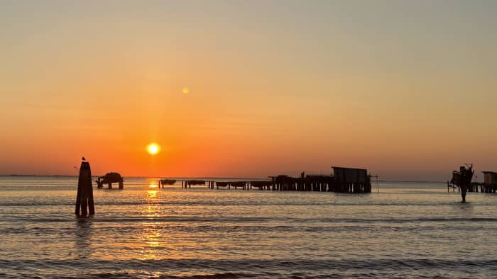 Segeln bei Sonnenuntergang