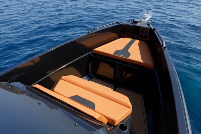 Votre propre Odyssée grecque : un voyage de 8 heures en bateau à moteur