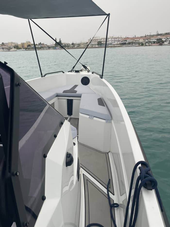 Discover Porto Cheli on a motorboat for 8h