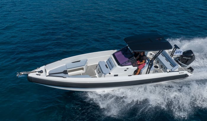 Découvrez Porto Cheli en bateau à moteur pendant 8 heures