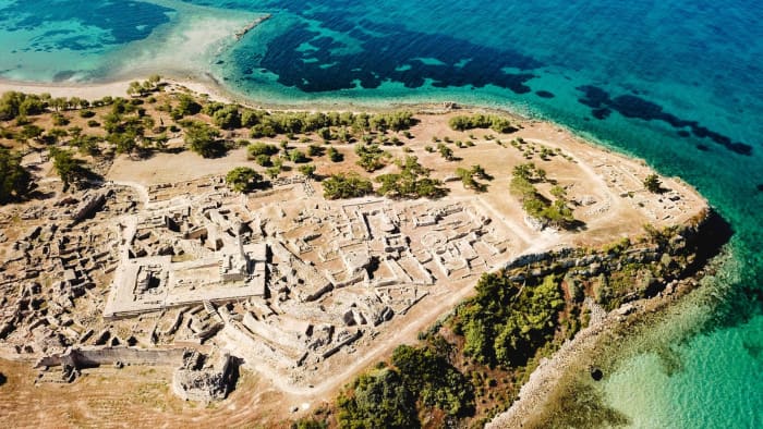 Cruise langs de Atheense Rivièra – de kustlijn van Aegina en het dierenleven van Moni