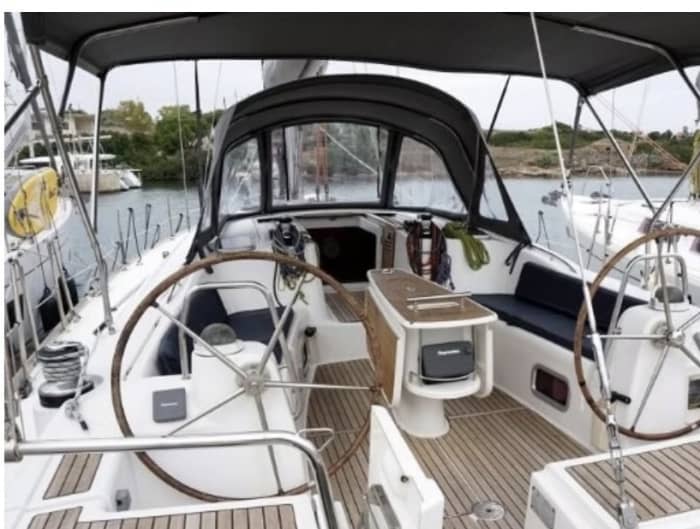 Escursione privata in barca a vela di 9 ore su Asos